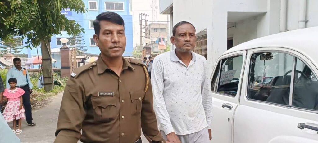 ৭ কোটি প্রতারণার দায়ে কৃষি সমবায় সমিতির কর্তা ধৃত।দক্ষিণ ২৪ পরগনা।