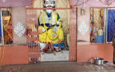 সোনার গহনা থেকে আরম্ভ করে রুপোর গহনা…সেই সমস্ত গহনা খুলে নিয়ে গেছে