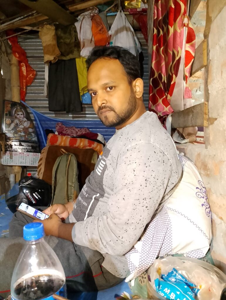যাদবপুরে স্কুটারে ধাক্কা দেওয়াকে কেন্দ্র করে মারধরের অভিযোগ , হাসপাতালে মৃত্যু গাড়িচালকের ।