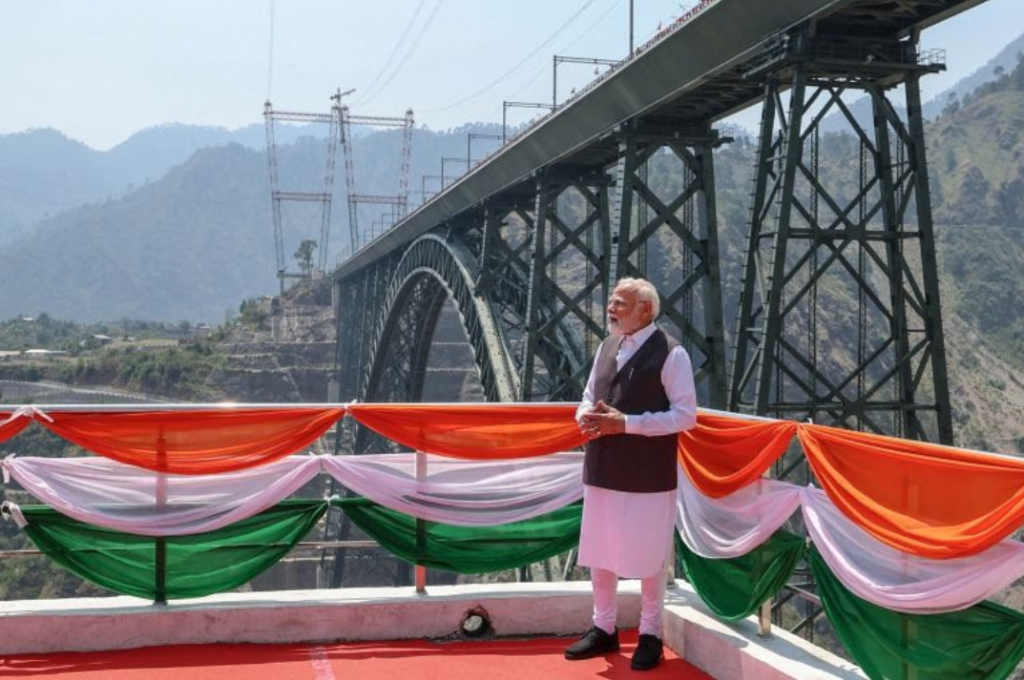 আইফেল টাওয়ার থেকেও উঁচু চেনাব ব্রিজ, মোদীর উদ্বোধনে জড়িয়ে আছে কলকাতার গর্ব