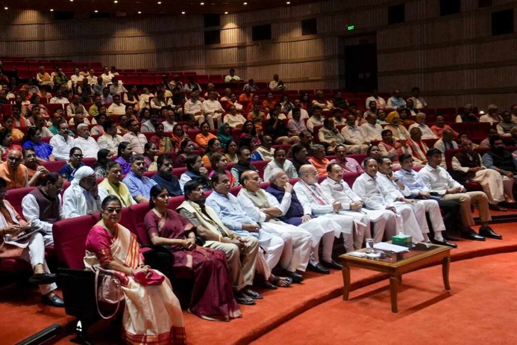 ‘মঙ্গল মিলন’-এ আনুষ্ঠানিক স্বীকৃতি, এনডিএ-র নতুন শরিক এনসিপিআই